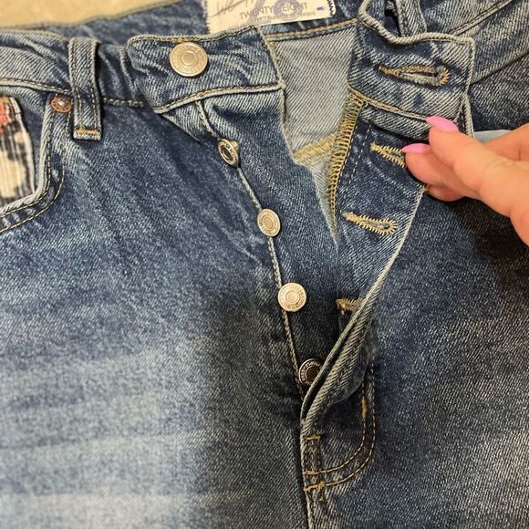 FREE PEOPLE Women’s Rocky Mountain Straight Leg Jeans jeans 24 NWOT. 
$170 - Picture 9 of 12